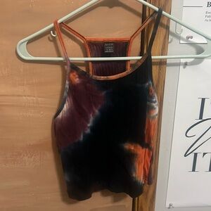 Cute cropped tie dye tank top!